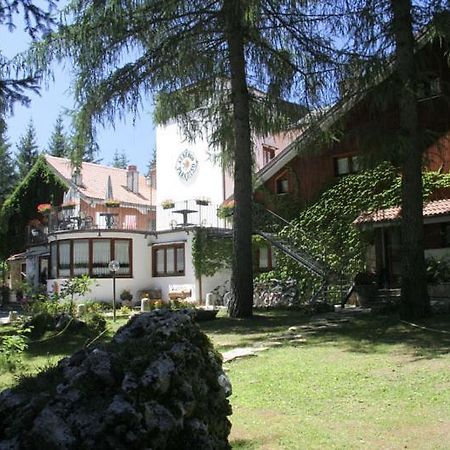 Lh Albergo Il Paradiso Pescasseroli Buitenkant foto