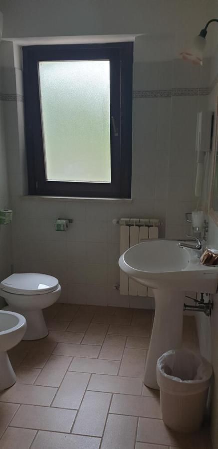 Lh Albergo Il Paradiso Pescasseroli Buitenkant foto
